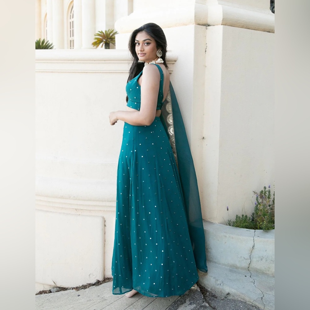 Mahira Lehenga Teal & Gold Scalloped Dupatta | Desi Is Me | Indian Wedding